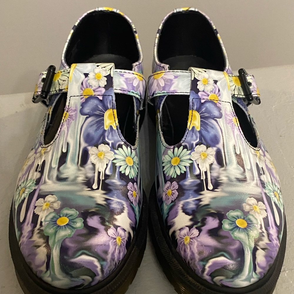 Dr Martens Docs Women’s US Size 10 Rare Floral